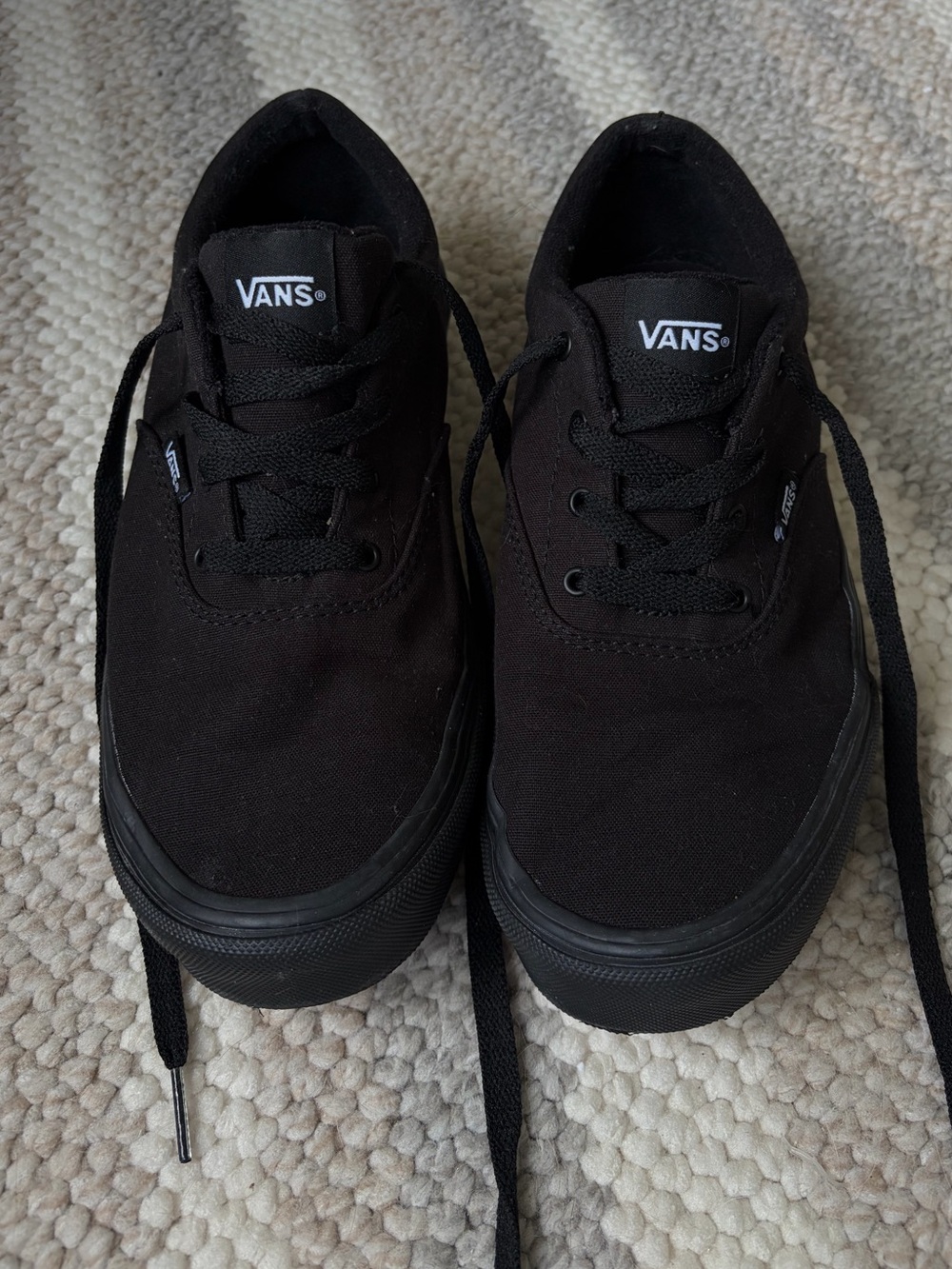 New without tag VANS, black canvas sneaker